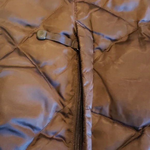The North Face Brown Quilted Vest - Picture 4 of 8